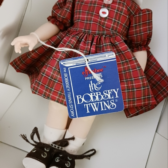 Flossie - Picture 4 of 8